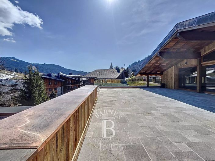 Image No.3-5 Bed House for sale