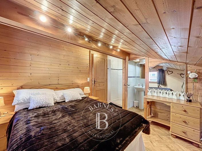 Image No.15-2 Bed Apartment for sale