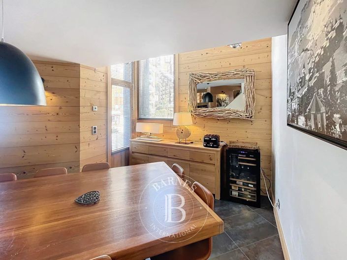 Image No.11-8 Bed House for sale