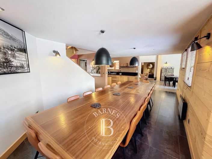 Image No.13-8 Bed House for sale