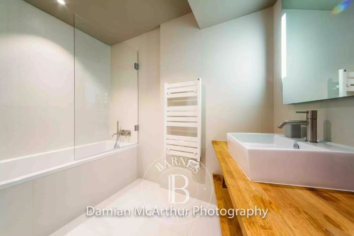 Image No.22-6 Bed Apartment for sale