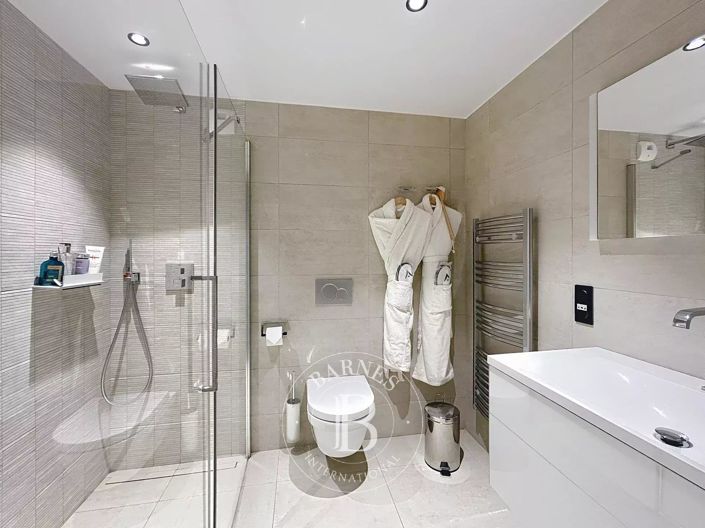 Image No.24-4 Bed Apartment for sale