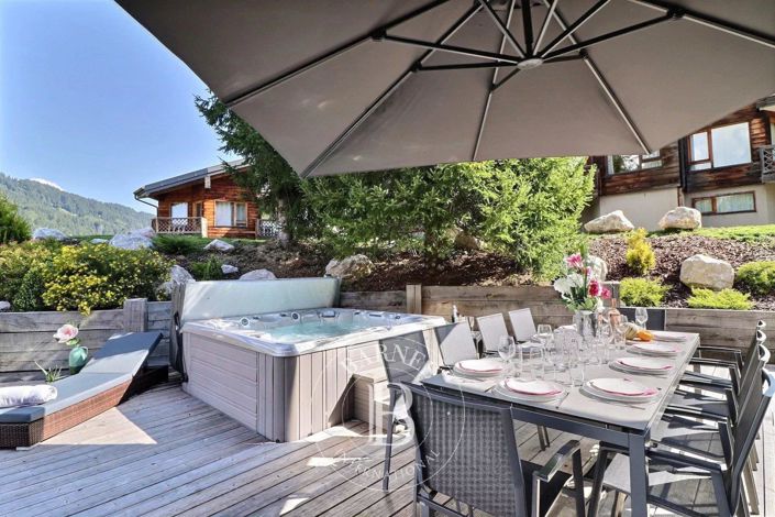 Image No.17-6 Bed House for sale