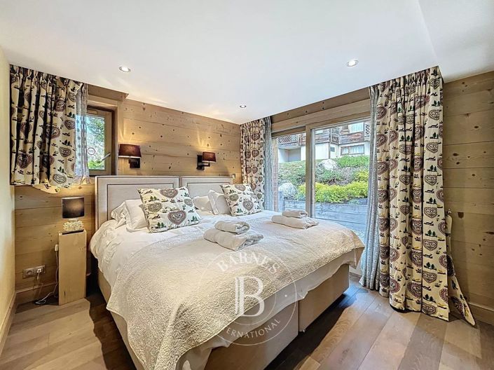 Image No.19-6 Bed House for sale