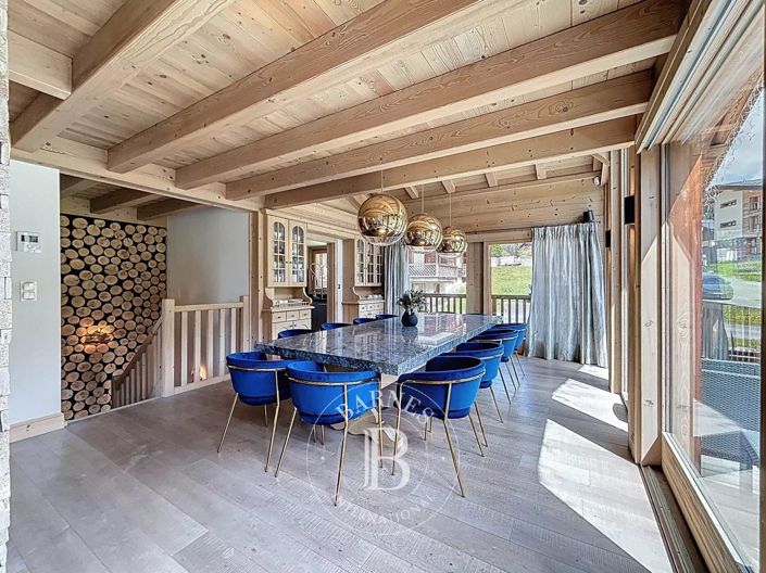 Image No.5-6 Bed House for sale