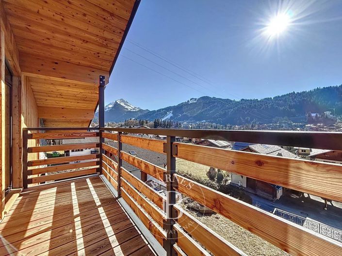 Image No.21-6 Bed House for sale