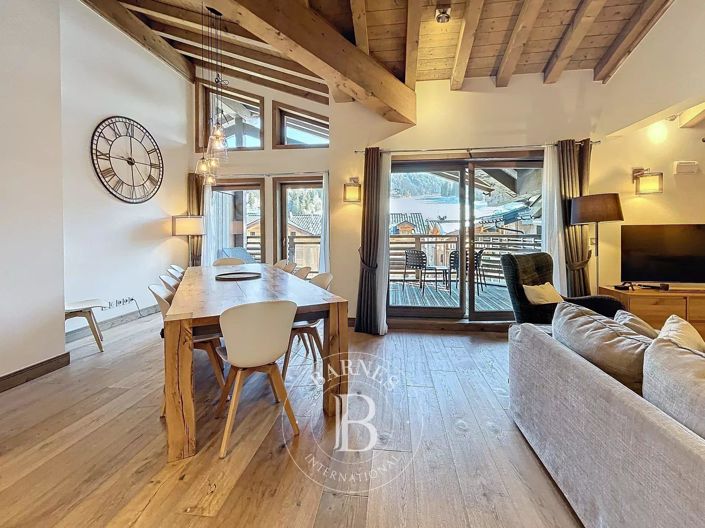 Image No.19-5 Bed Apartment for sale