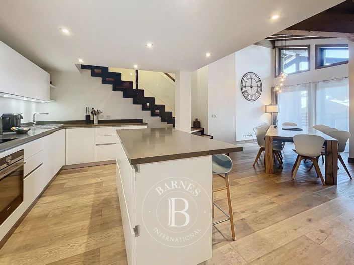 Image No.8-5 Bed Apartment for sale