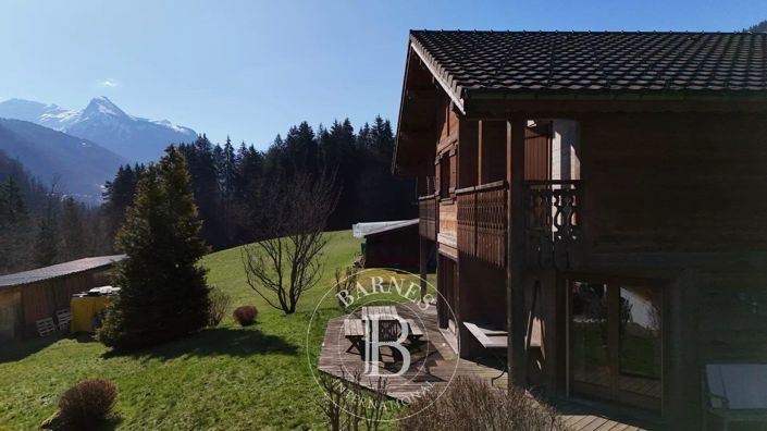 Image No.1-5 Bed House for sale