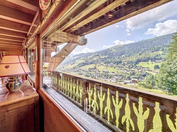 Image No.12-4 Bed House for sale