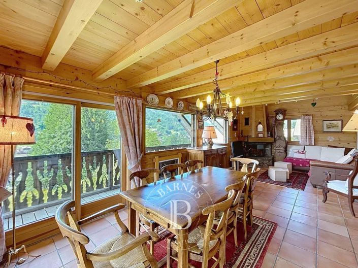 Image No.3-4 Bed House for sale