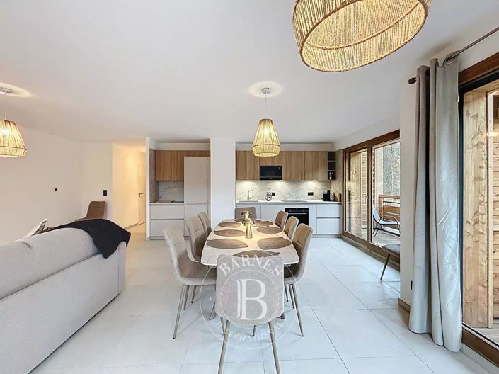 Image No.9-3 Bed Apartment for sale