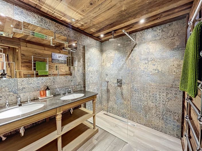 Image No.29-11 Bed House for sale