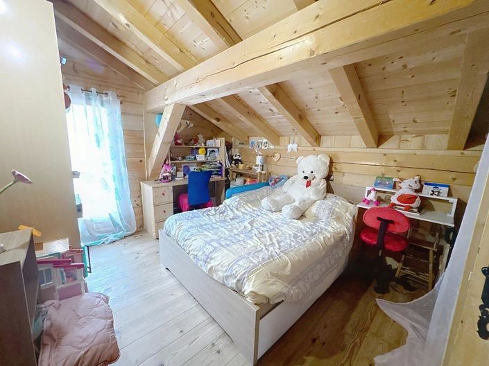 Image No.12-3 Bed House for sale