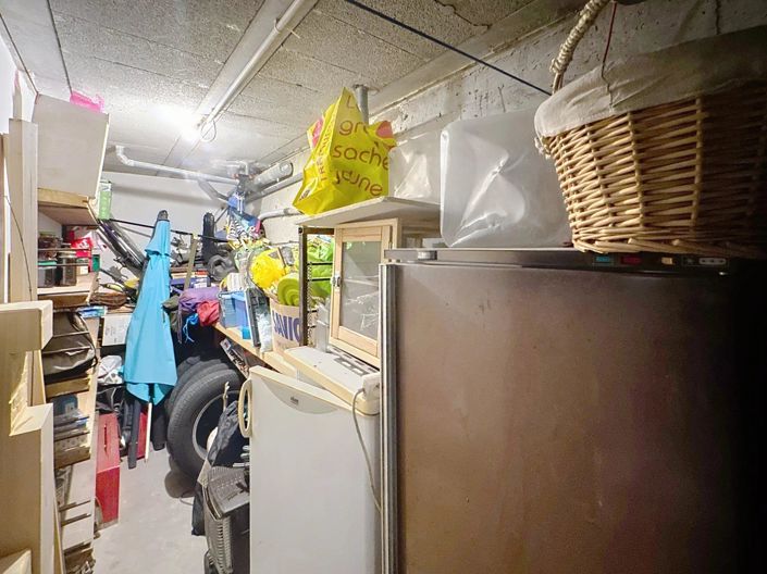 Image No.17-3 Bed House for sale