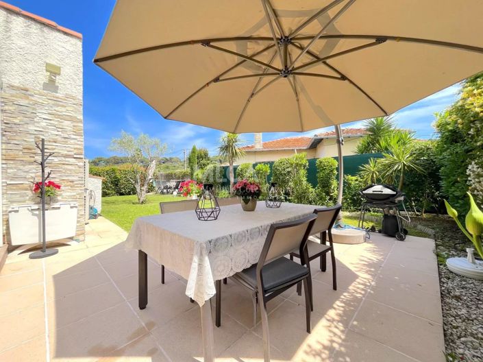 Image No.3-Maison de 3 chambres à vendre à Antibes