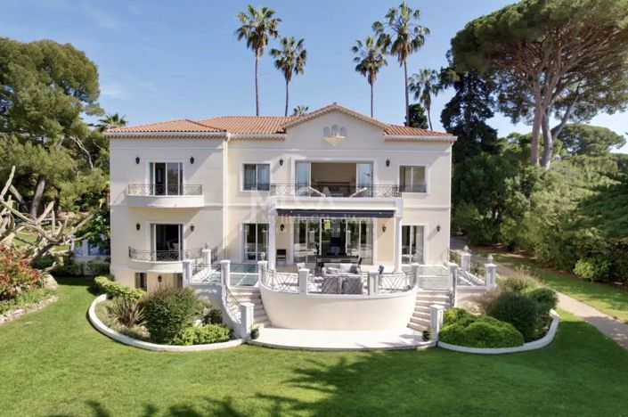 Image No.1-9 Bed House for sale