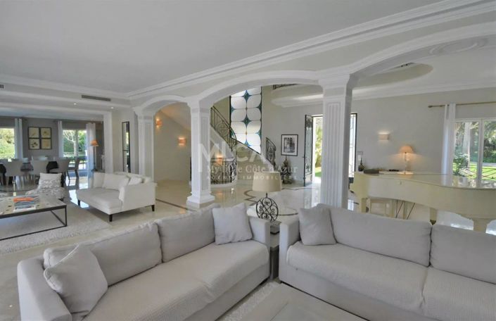 Image No.13-9 Bed House for sale