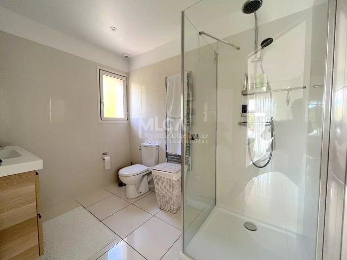 Image No.8-3 Bed Apartment for sale