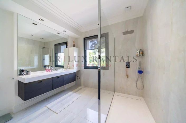 Image No.9-Maison de 4 chambres à vendre à Antibes