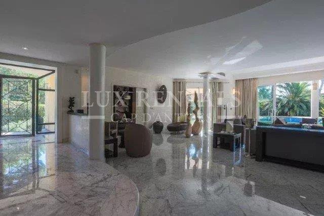 Image No.7-5 Bed House for sale