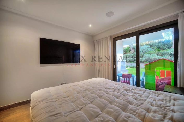 Image No.13-3 Bed Apartment for sale