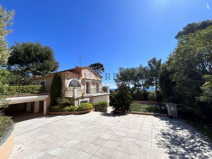 Image No.12-3 Bed House for sale