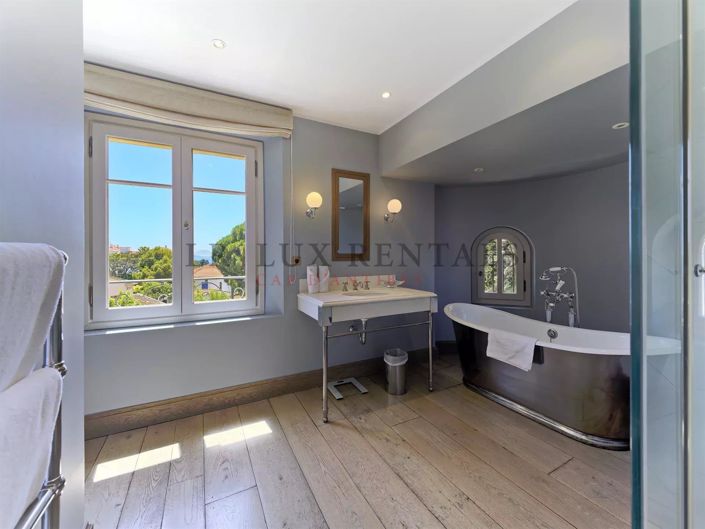 Image No.14-4 Bed House for sale