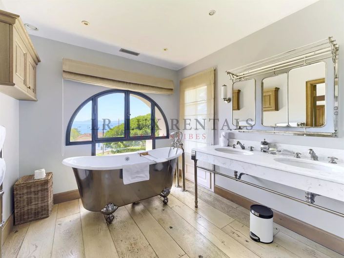 Image No.17-4 Bed House for sale