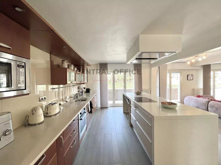 Image No.13-5 Bed House for sale