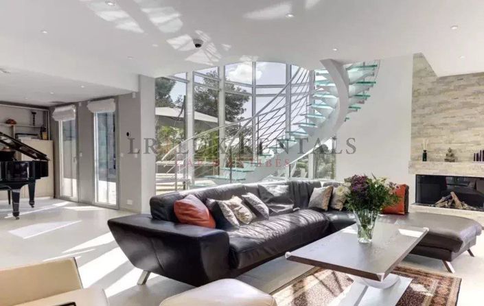 Image No.3-7 Bed House for sale