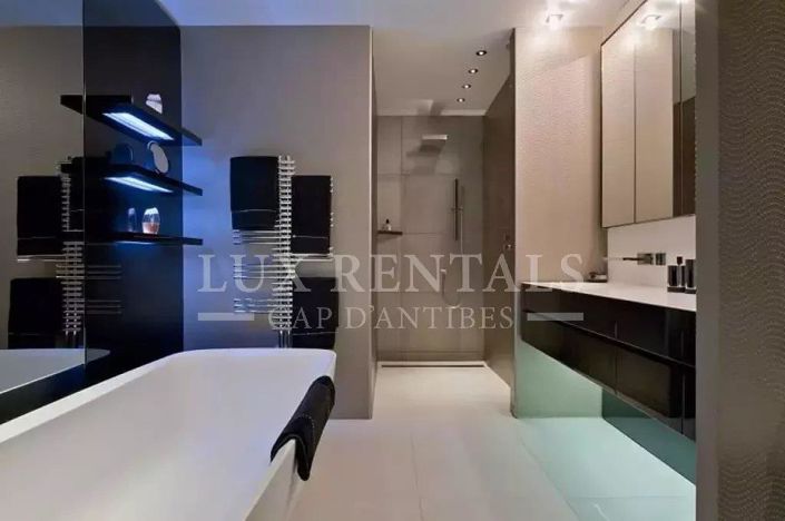 Image No.9-Maison de 4 chambres à vendre à Antibes