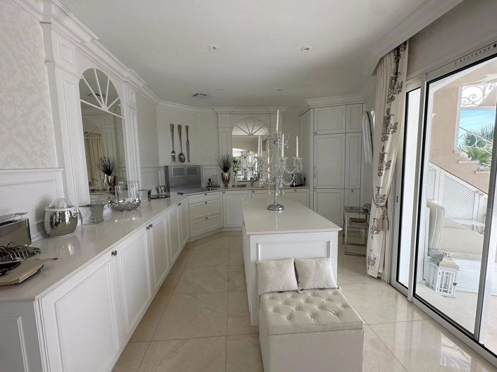 Image No.12-3 Bed House for sale