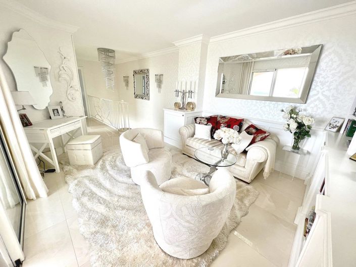 Image No.15-3 Bed House for sale