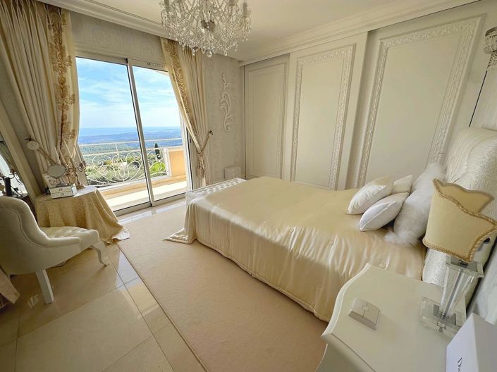 Image No.17-3 Bed House for sale