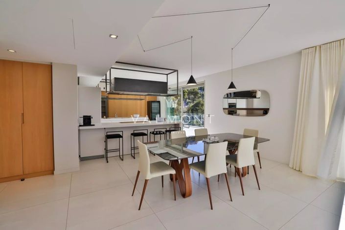 Image No.4-5 Bed House for sale