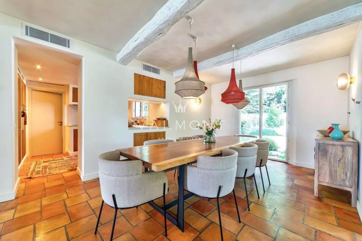 Image No.12-5 Bed House for sale