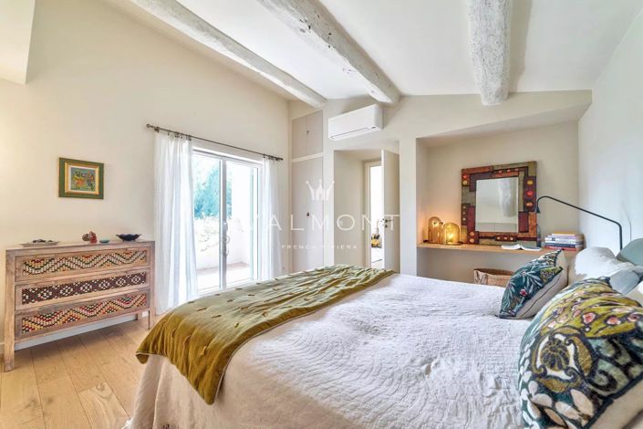 Image No.17-5 Bed House for sale