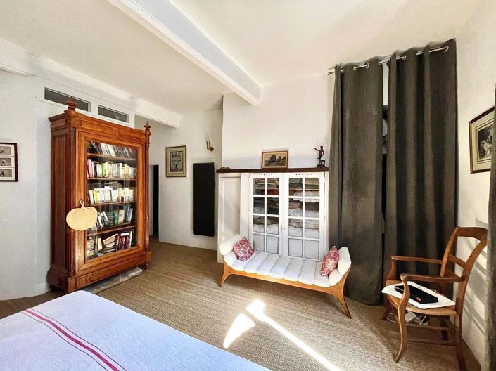 Image No.16-3 Bed House for sale