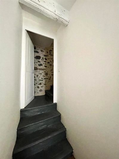 Image No.18-3 Bed House for sale