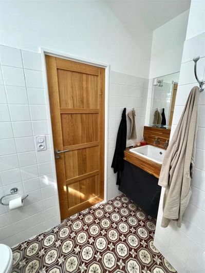 Image No.21-3 Bed House for sale