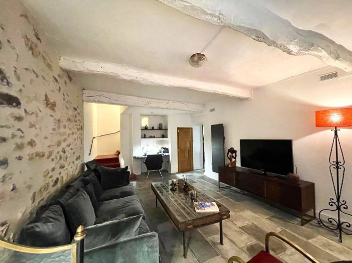 Image No.8-3 Bed House for sale