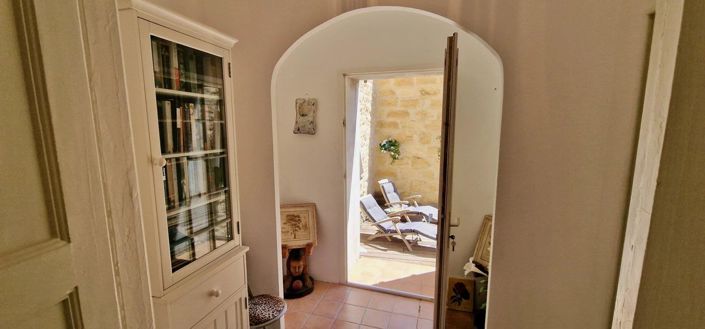 Image No.11-4 Bed House for sale