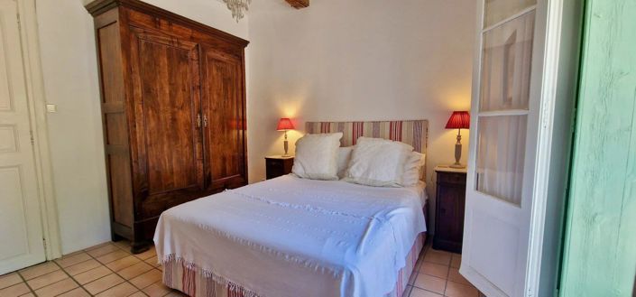 Image No.17-4 Bed House for sale