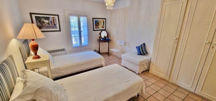 Image No.21-4 Bed House for sale