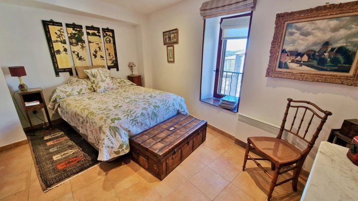 Image No.12-3 Bed House for sale