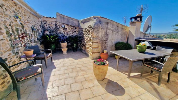 Image No.2-3 Bed House for sale