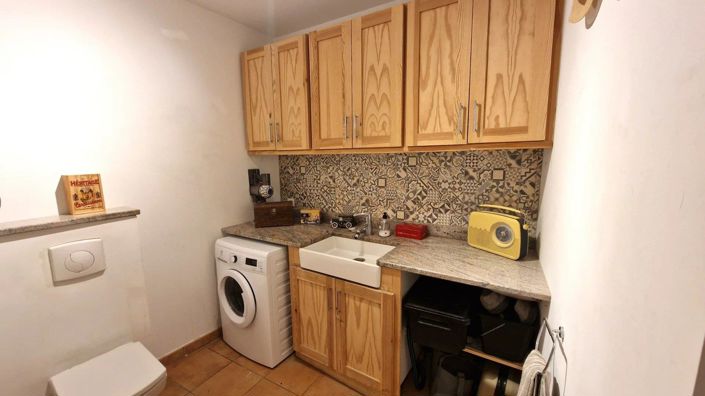 Image No.8-3 Bed House for sale