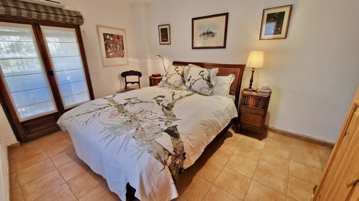 Image No.9-3 Bed House for sale