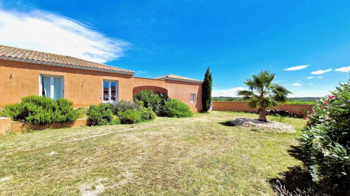 Image No.1-4 Bed House for sale